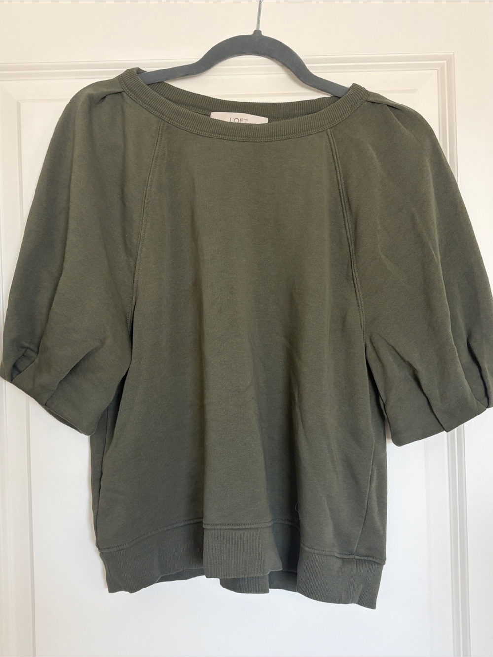 Puff sleeve sweatshirt